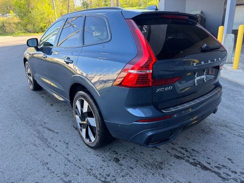 Used 2024 Volvo XC60 T8 Ultimate AWD/4WD image 2