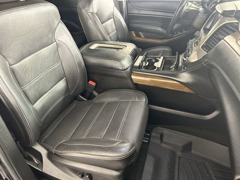Used 2018 GMC Yukon Denali w/ Open Road Package AWD/4WD image 26