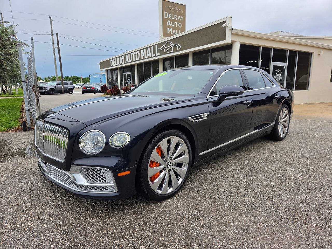 Used 2021 Bentley Flying Spur V8 AWD/4WD image 1