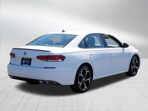 Used 2020 Volkswagen Passat 2.0T R-Line FWD image 7
