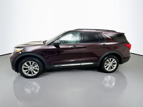 Used 2023 Ford Explorer XLT w/ Equipment Group 202A image 4