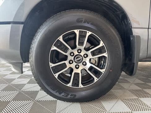 Used 2024 Nissan Titan SV w/ Accessory Utility Package image 10