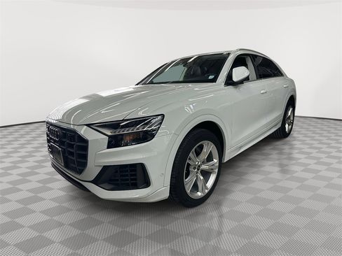 Used 2023 Audi Q8 Premium w/ Convenience Package image 7