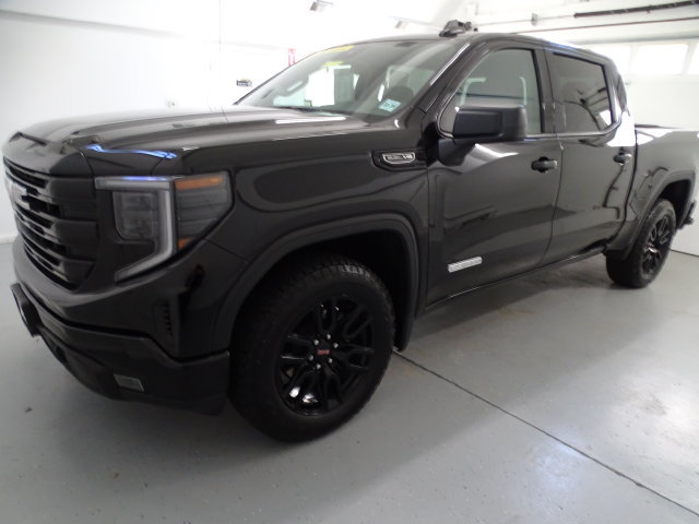 Certified 2024 GMC Sierra 1500 Elevation w/ X31 Off-Road Package AWD/4WD image 18