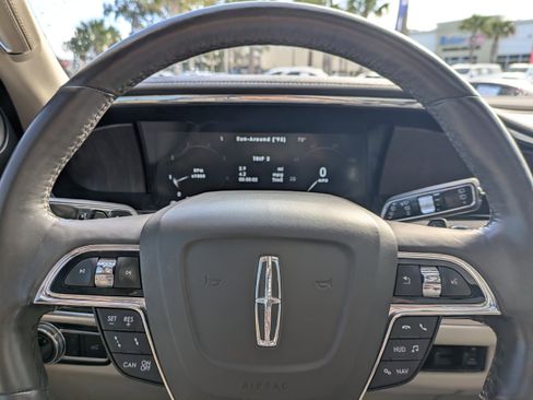 Used 2020 Lincoln Navigator L Reserve w/ Luxury Package image 28