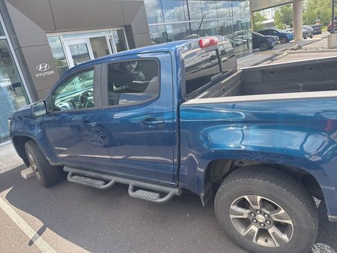 Used 2019 Chevrolet Colorado Z71 AWD/4WD image 8