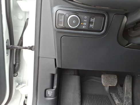 Certified 2025 Ford Explorer ST image 11