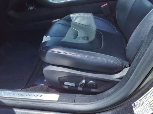 Used 2017 Ford Fusion Titanium image 16
