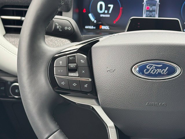 Used 2026 Ford Explorer Platinum w/ LUX Leather Package AWD/4WD image 23