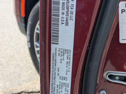 Used 2024 Jeep Wagoneer L Series II w/ Flexible Seating Group image 42