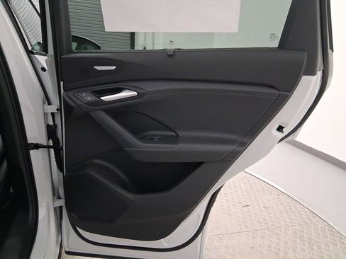 Used 2025 Audi Q6 e-tron Premium Plus image 30