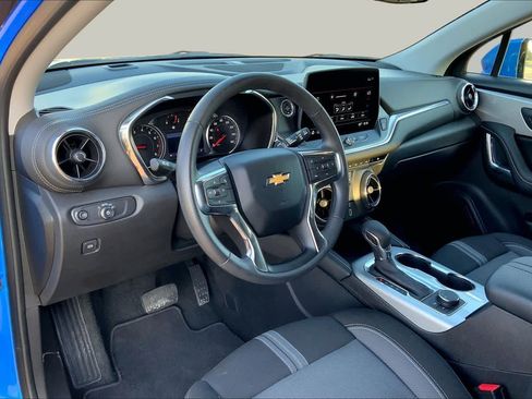 Used 2026 Chevrolet Blazer LT FWD image 18