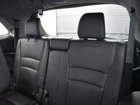 Used 2022 Honda Pilot Touring image 25