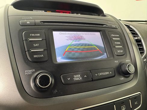 Used 2015 Kia Sorento LX FWD image 16