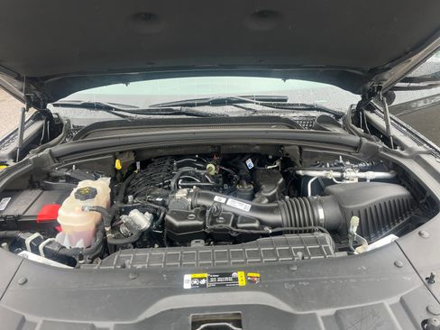 Certified 2024 Jeep Grand Cherokee Limited w/ Luxury Tech Group II image 21