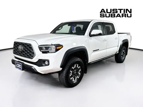 Used 2021 Toyota Tacoma TRD Off-Road w/ Technology Package AWD/4WD image 3