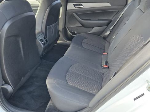 Used 2019 Hyundai Sonata SEL w/ Tech Package 02 FWD image 11