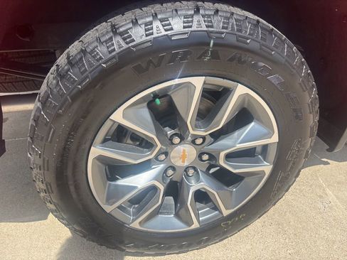 New 2026 Chevrolet Silverado 1500 LT w/ Z71 Off-Road Package AWD/4WD image 9