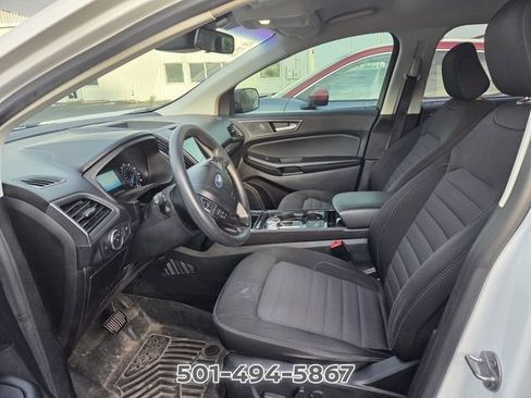 Used 2020 Ford Edge SE FWD image 8