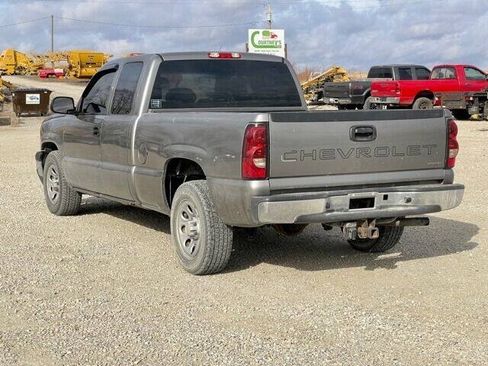 Used 2007 Chevrolet Silverado 1500 W/T RWD image 3