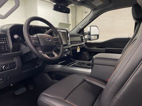 New 2026 Ford F250 Lariat w/ Chrome Package image 6