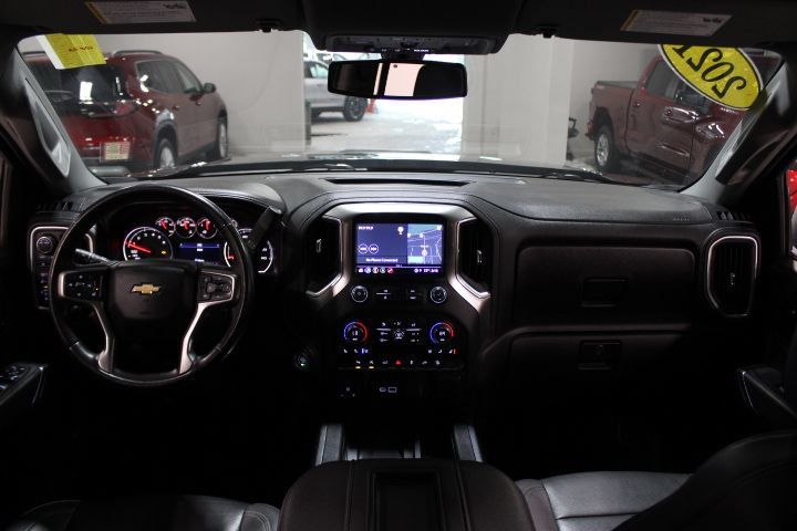 Used 2021 Chevrolet Silverado 1500 LTZ AWD/4WD image 2