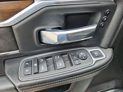 Used 2022 RAM 2500 Laramie AWD/4WD image 50