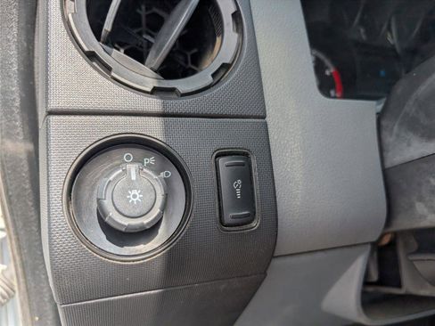 Used 2014 Ford F450 XL w/ Power Equipment Group image 18