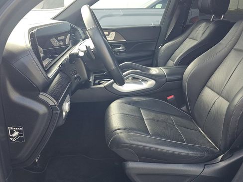 Used 2022 Mercedes-Benz GLS 580 4MATIC image 5
