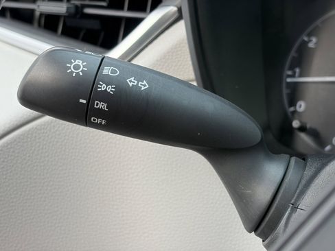 Used 2023 Toyota Corolla Cross L AWD/4WD image 25