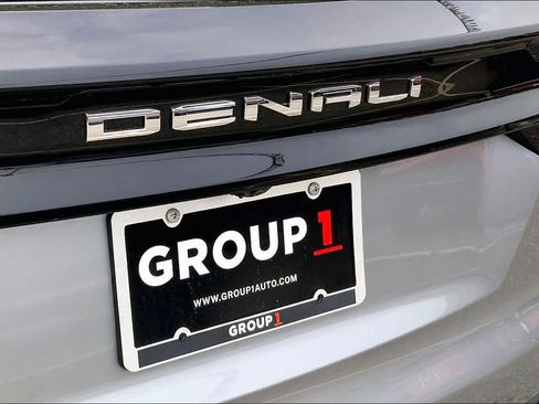 New 2026 GMC Acadia Denali w/ Super Cruise Package FWD image 15