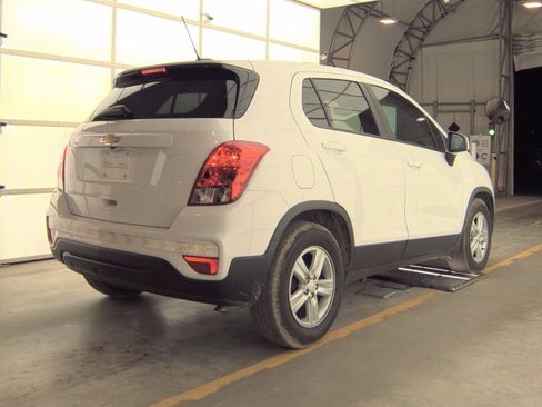 Used 2021 Chevrolet Trax LS w/ Tint and Cruise Package FWD image 8