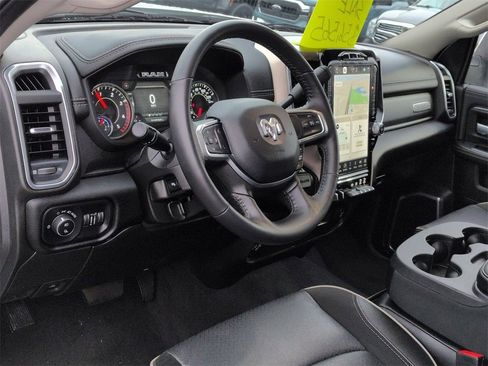 Used 2024 RAM 2500 Laramie image 12