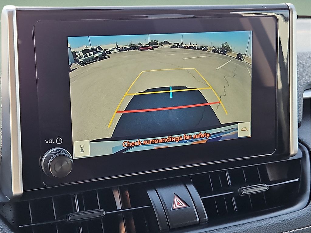Used 2025 Toyota RAV4 XLE FWD image 20