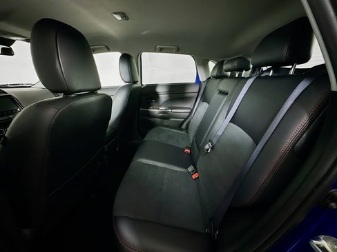 Used 2024 Mitsubishi Outlander Sport AWD image 26