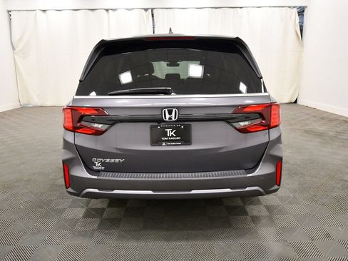 Certified 2025 Honda Odyssey EX-L image 6