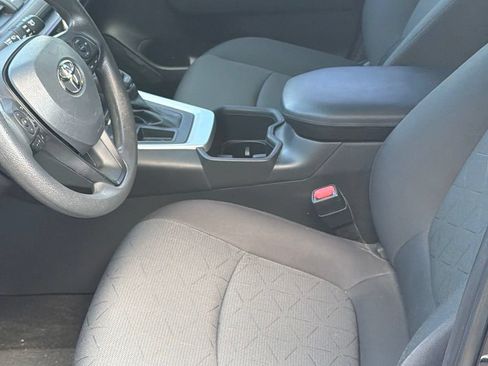 Used 2023 Toyota RAV4 XLE w/ Convenience Package FWD image 10