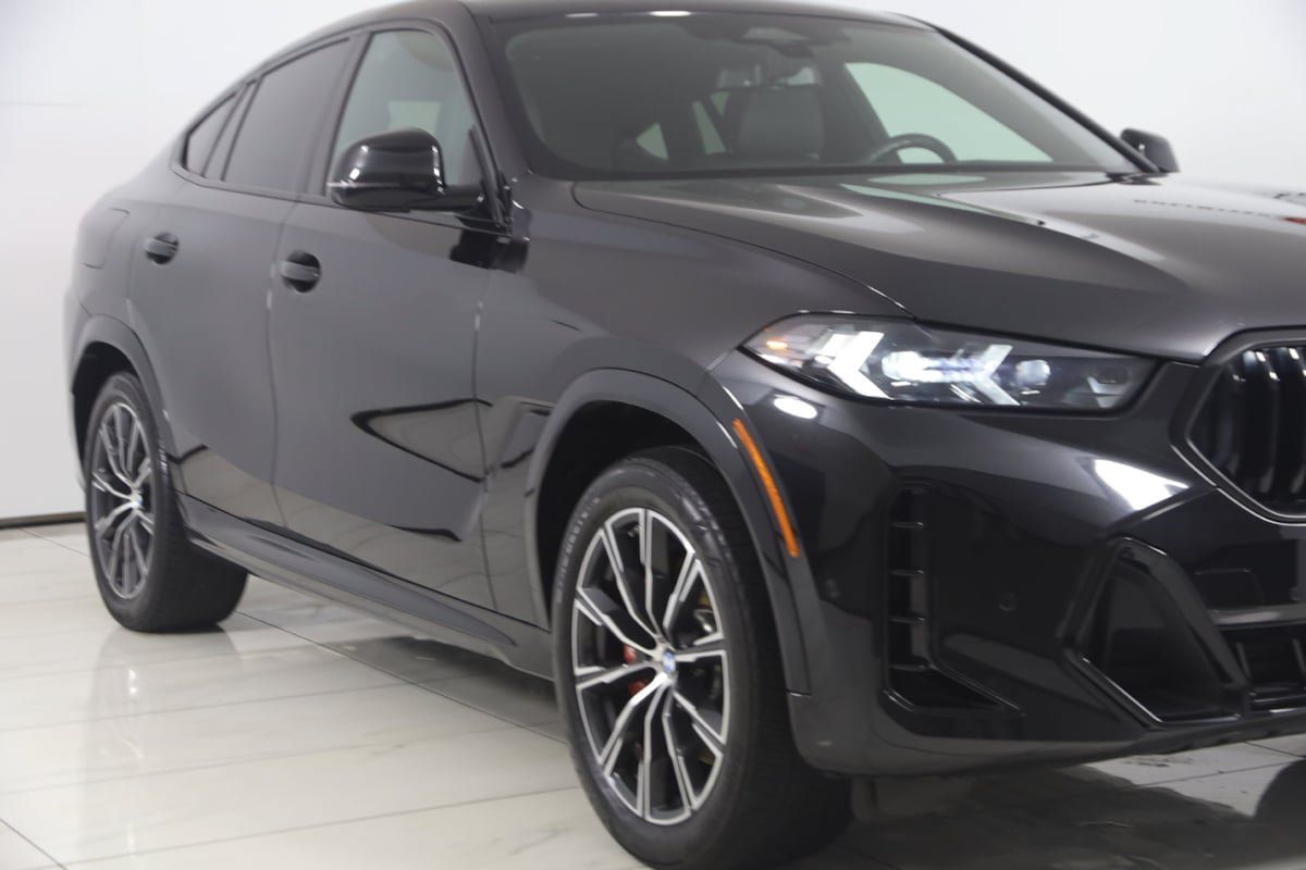 Used 2024 BMW X6 xDrive40i w/ Premium Package AWD/4WD image 36