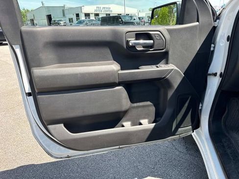Used 2022 Chevrolet Silverado 1500 W/T RWD image 16