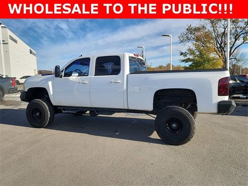 Used 2014 Chevrolet Silverado 2500 LT w/ Z71 Appearance Package image 4