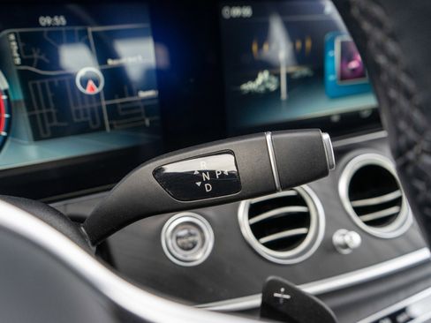 Used 2019 Mercedes-Benz E 300 E 300 image 24