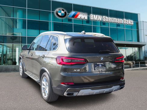 Used 2023 BMW X5 sDrive40i w/ Executive Package image 6