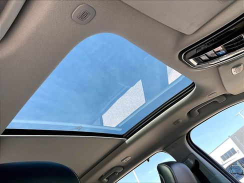 Used 2024 Jeep Grand Cherokee Limited 4xe image 22