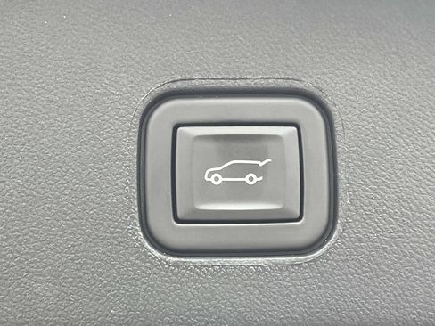 Certified 2024 Cadillac Lyriq Luxury RWD image 13