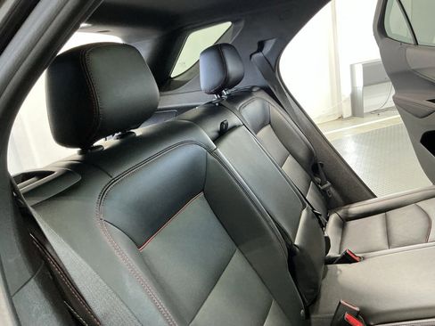 Used 2022 Chevrolet Equinox RS w/ RS Leather Package image 32