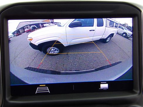 Used 2022 Chevrolet Silverado 3500 LT w/ Convenience Package image 23