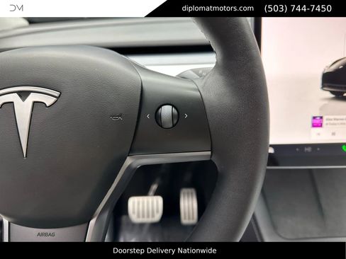 Used 2022 Tesla Model Y Performance image 29