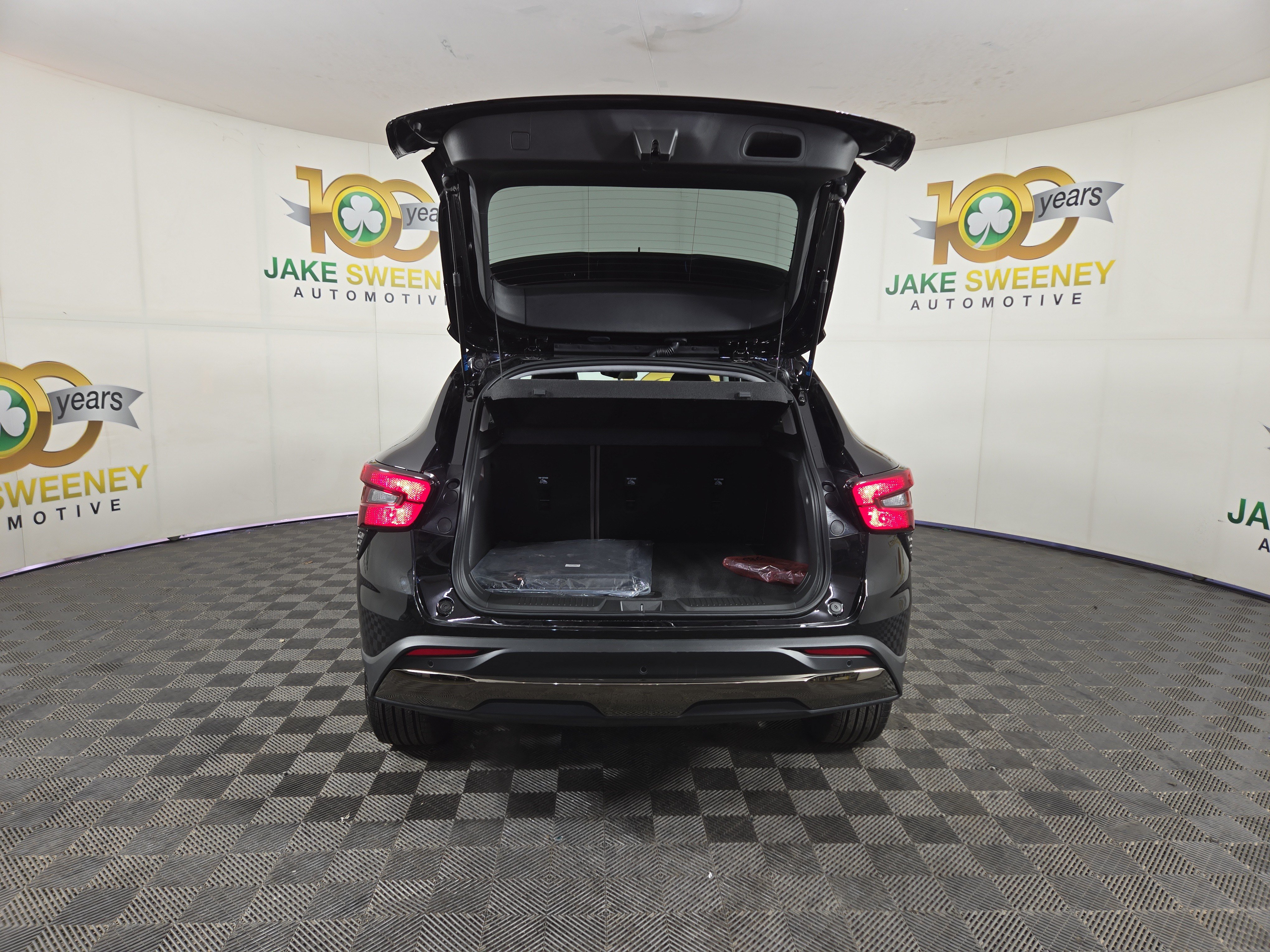 Used 2026 Chevrolet Trax ACTIV w/ Driver Confidence Package FWD image 31