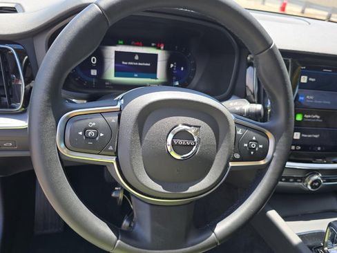 Used 2024 Volvo S60 B5 Core FWD image 5