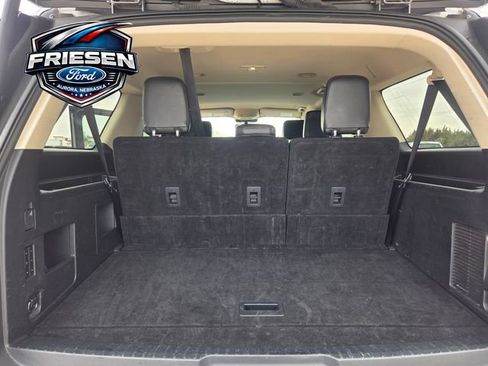 Used 2024 Ford Expedition Max XLT image 27